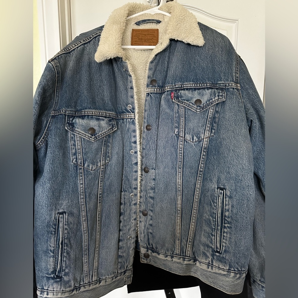 Levi’s Sherpa Trucker Jacket - Vintage Relaxed Fit